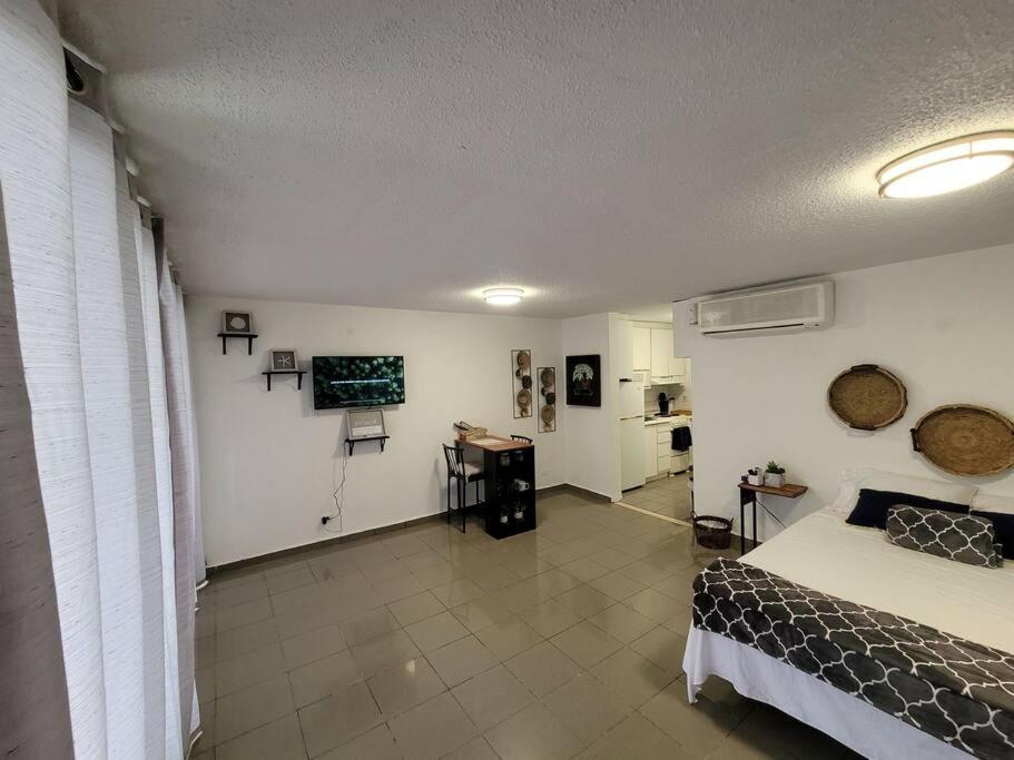 Coral Beach Studio W/ Ocean View ซานฮวน ภายนอก รูปภาพ